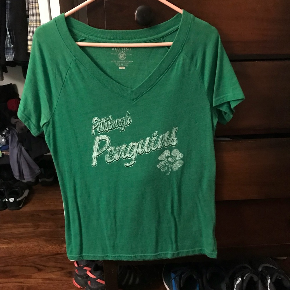 Old Tyme Pittsburgh Penguins vneck
